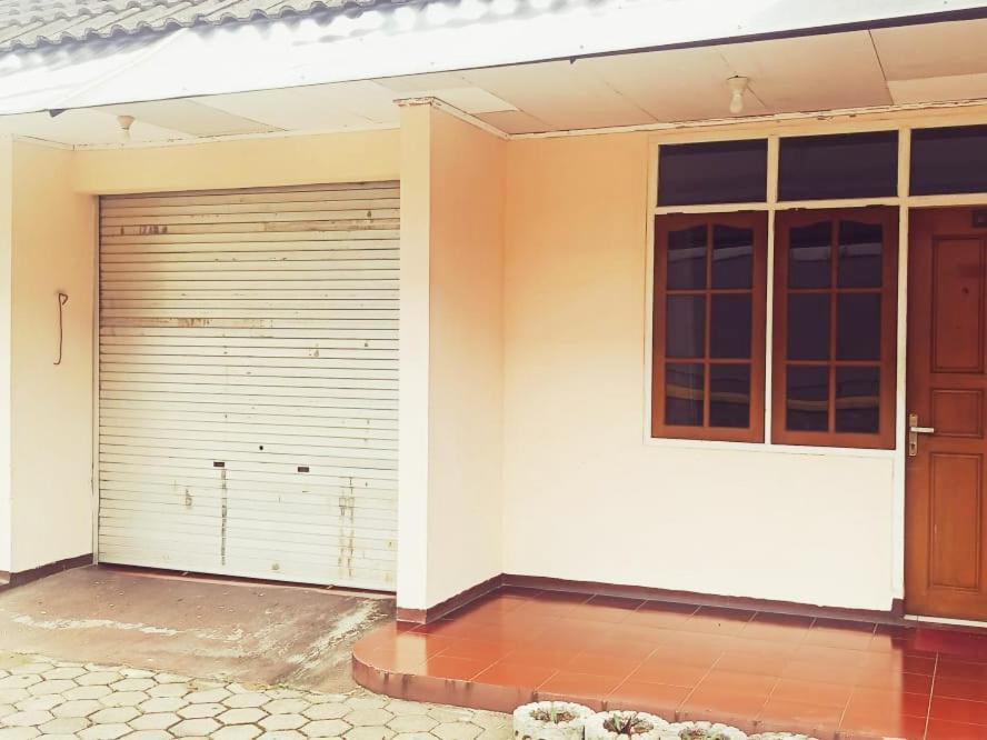Hotel Wijaya Purwokerto Exterior foto