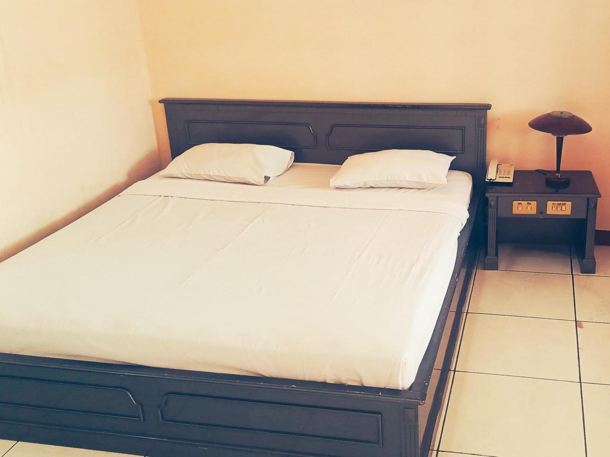Hotel Wijaya Purwokerto Exterior foto