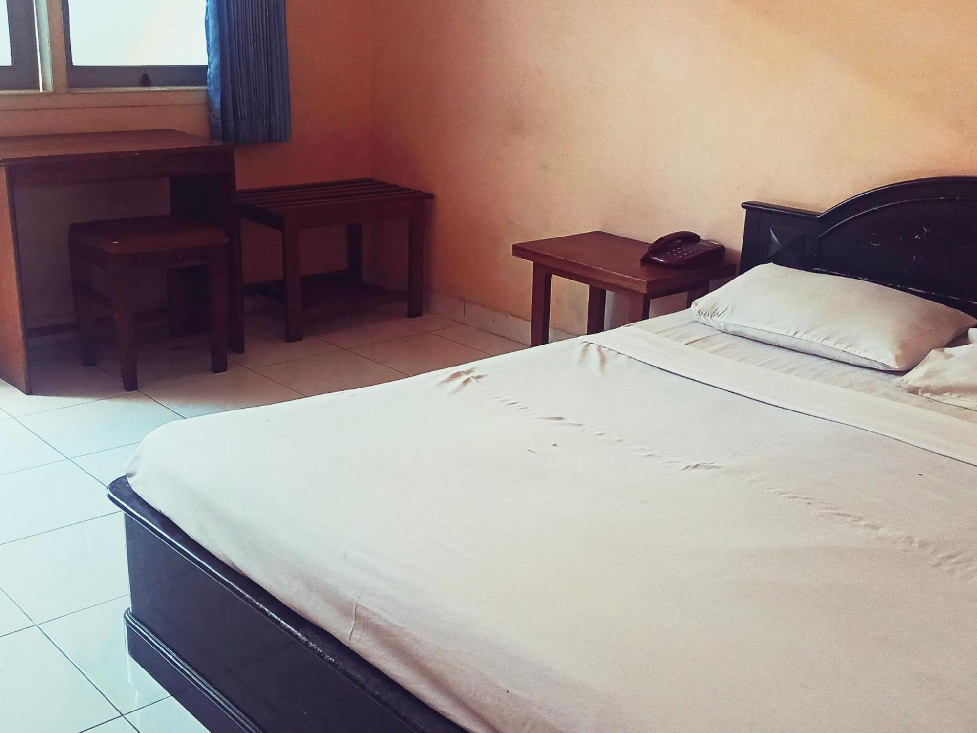 Hotel Wijaya Purwokerto Exterior foto