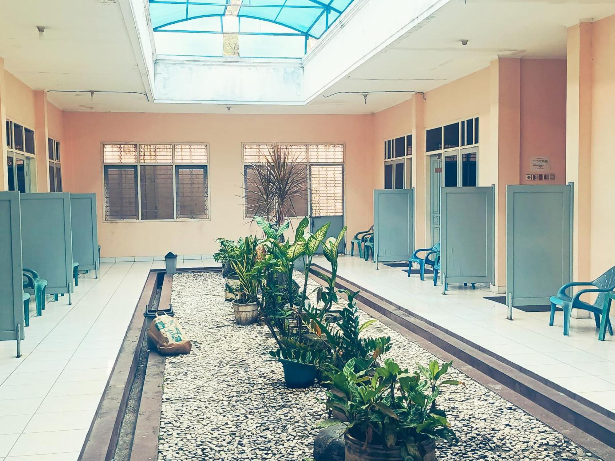 Hotel Wijaya Purwokerto Exterior foto